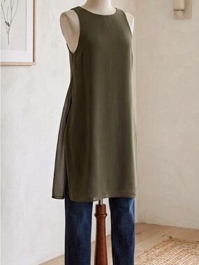 Monteau| Sheer Sleeveless Olive Green Side Slits Lined Lightweight Tunic Sz M